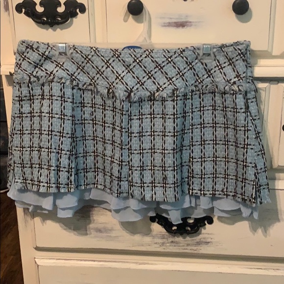 Guess Dresses & Skirts - GUESS mini skirt